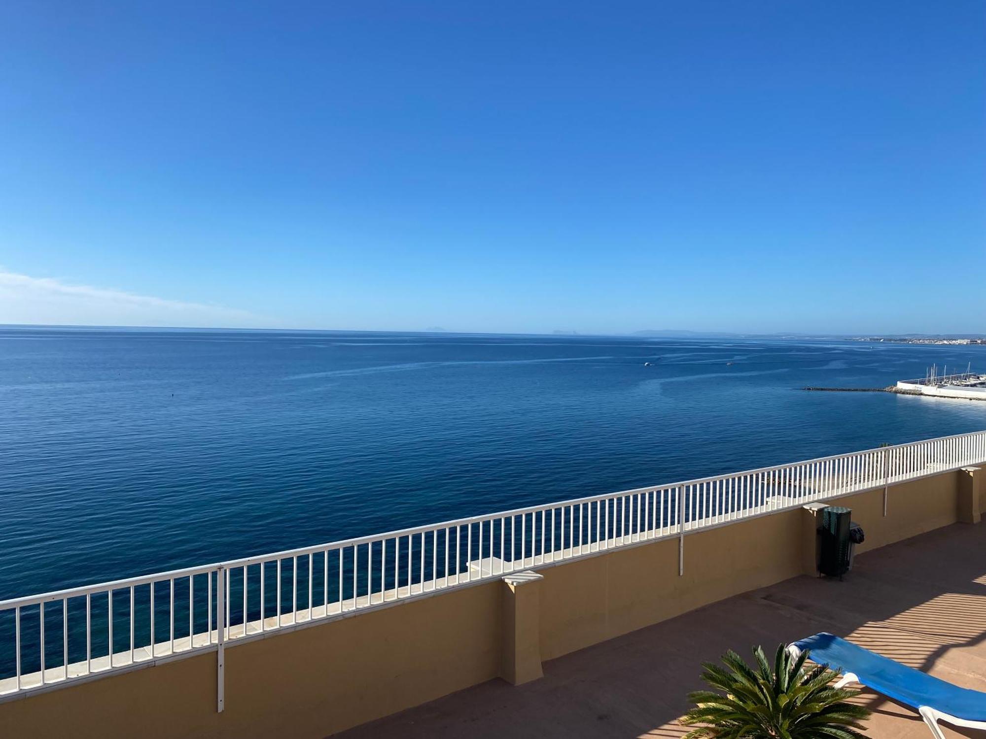 Marbella Beachfront Edificio Mayoral Primera Linea De Playa Y Centro Ciudad Con Barco Opcional المظهر الخارجي الصورة