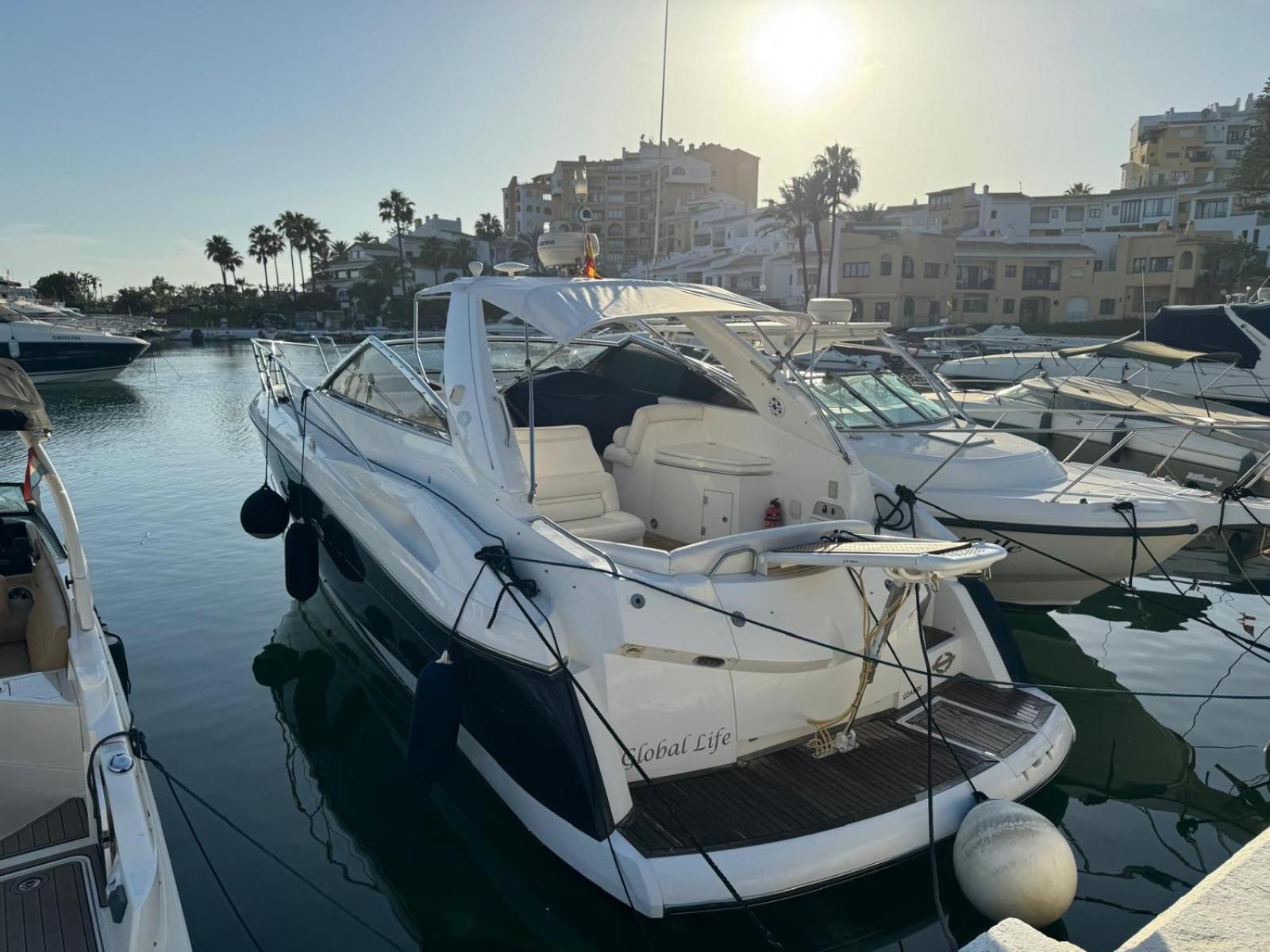 Marbella Beachfront Edificio Mayoral Primera Linea De Playa Y Centro Ciudad Con Barco Opcional المظهر الخارجي الصورة
