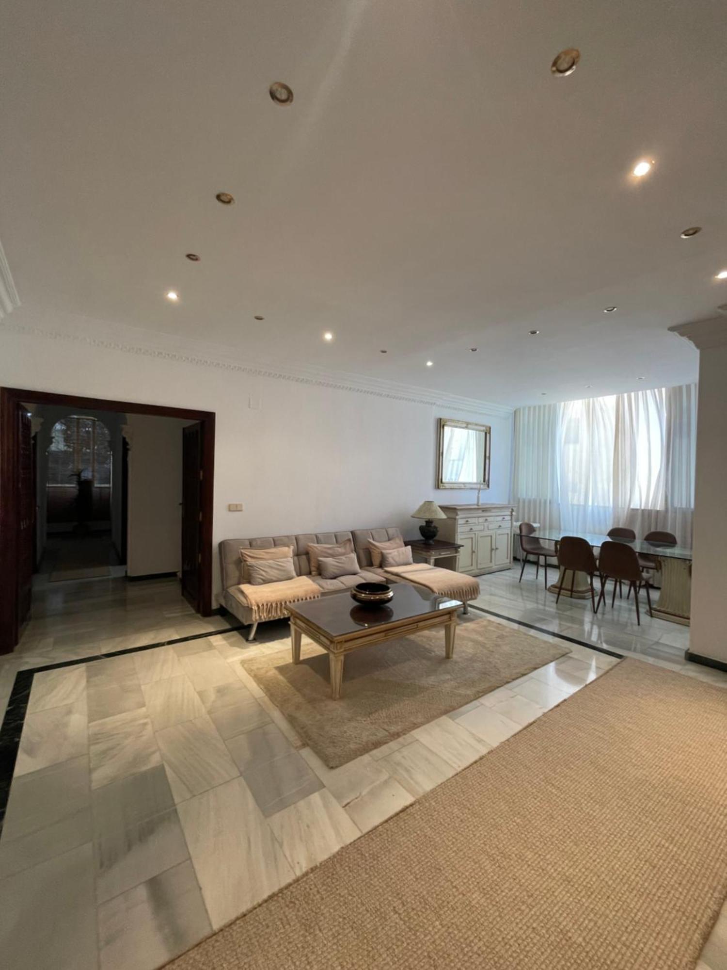 Marbella Beachfront Edificio Mayoral Primera Linea De Playa Y Centro Ciudad Con Barco Opcional المظهر الخارجي الصورة